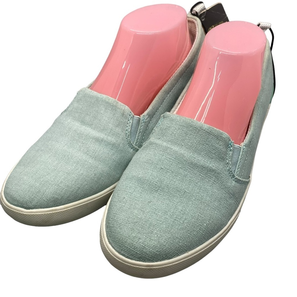 Eddie Bauer Green Canvas‎ Slip On Sneakers Size 10 NWT Sole Wear